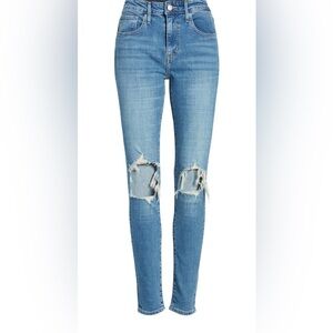 Levi Skinny Denim